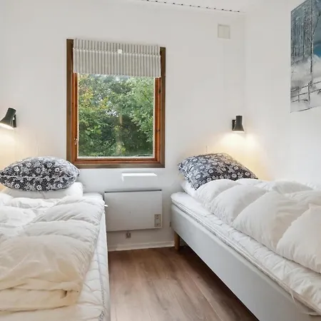 4 Bedroom Beautiful In 度假居
